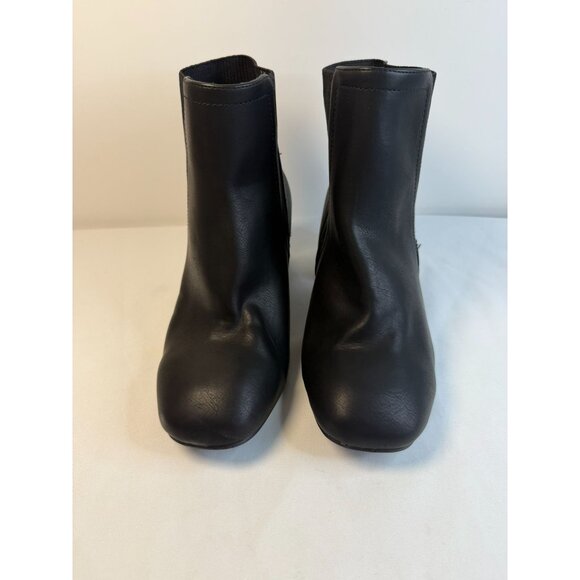 Torrid Ankle Boots Womens Size 8.5WW Black Faux Leather Block Heel Shoes - Picture 2 of 14